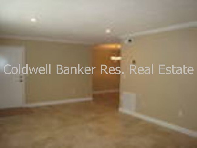 Foto del edificio - 5411 Hansel Ave