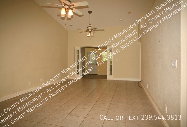 Foto del edificio - 606 SE 6th Terrace