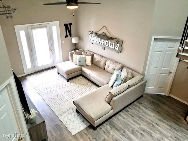 Foto del edificio - 2011 Warners Terrace S