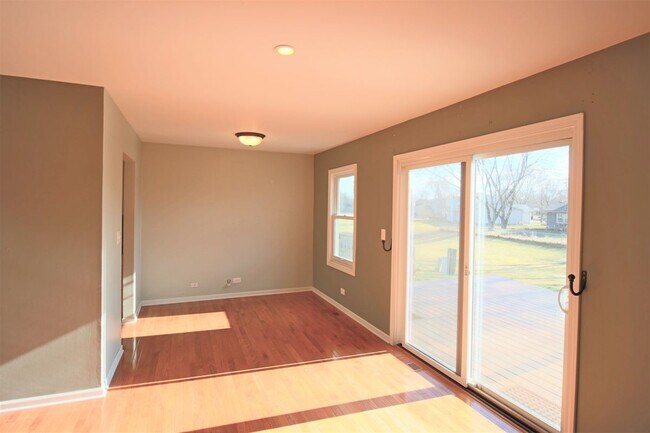 Foto del edificio - 2373 Crescent Ln S