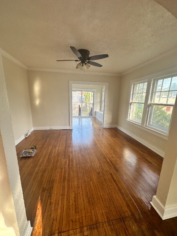 Building Photo - 4014 Wetzler Rd