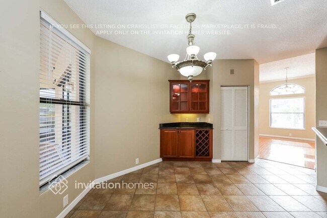 Foto del edificio - 4443 Bardsdale Dr