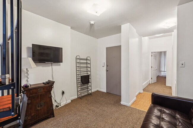 Foto del edificio - 1808 W Diamond St