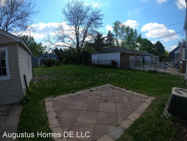 Building Photo - 3 br, 2 bath House - 2428 Oakshire