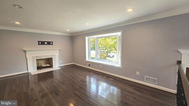 Building Photo - 7512 Allan Ave