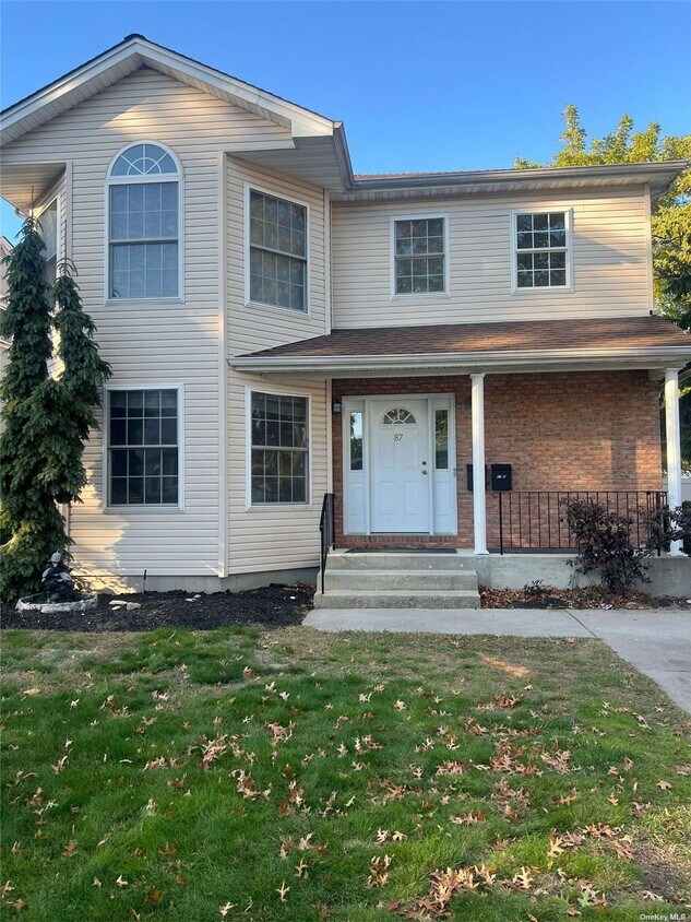 Primary Photo - 87 5th Ave