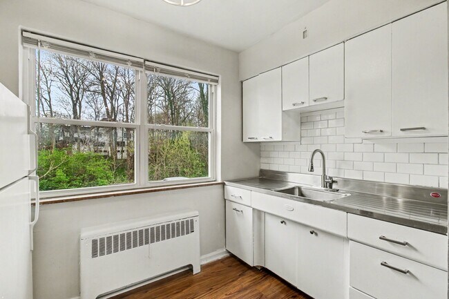 Foto del edificio - 1607 Asmann Ave