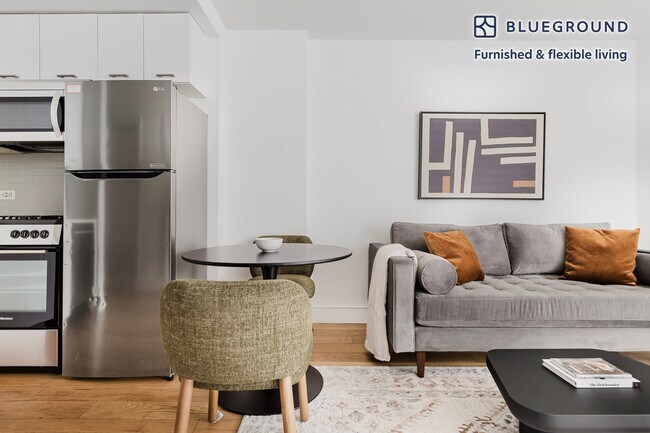 Foto del edificio - 230 E 44th St