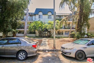 Building Photo - 400 La Fayette Park Pl