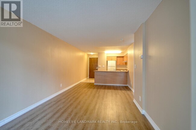 Building Photo - 35 Hollywood Ave