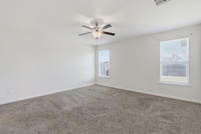 Building Photo - 284 Pipers Ln