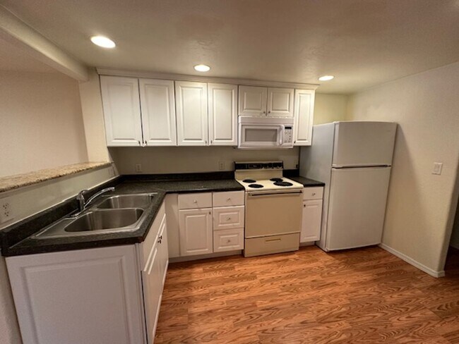 Foto del edificio - 303 Alder St