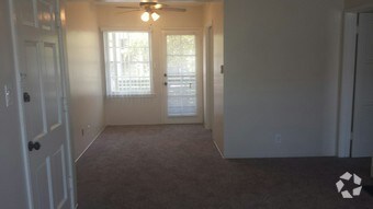 Primary Photo - 1120 E Carson St