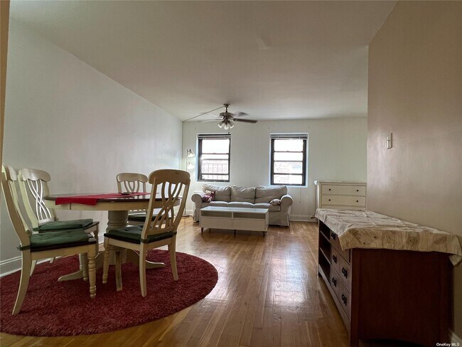 Building Photo - 83-75 118th St