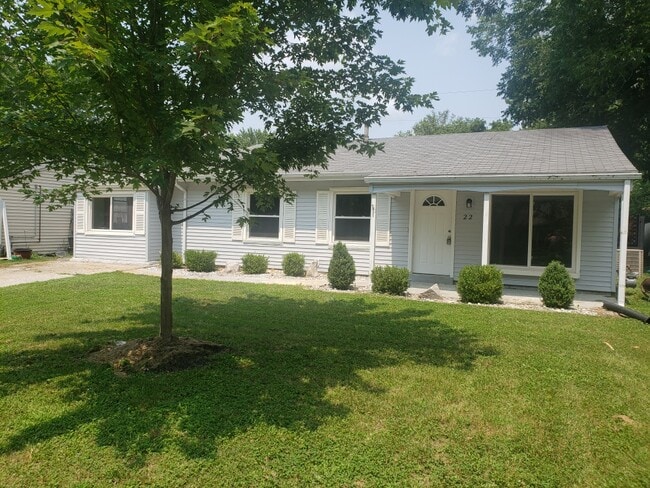 Newly updated 4 bedroom, 1.5 bath Ranch - 22 Steeplechase Dr