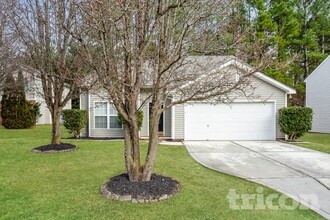 Building Photo - 2527 Captains Watch Rd NE