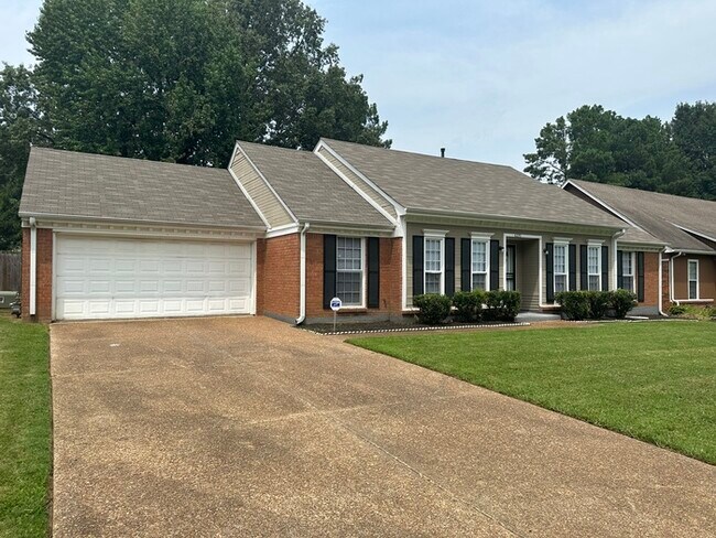 Foto del edificio - 4235 Chesapeake Way - Available Now!