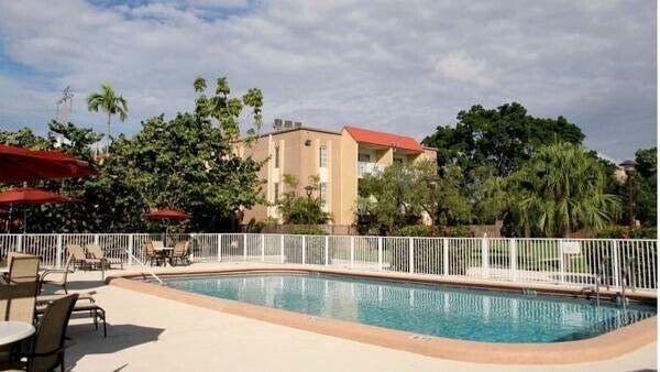 Building Photo - 5020 NW 79th Ave