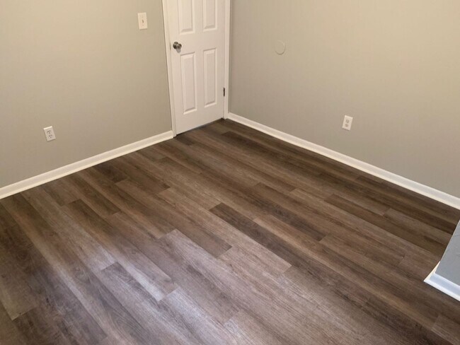Building Photo - Remodeled 2 bedroom 1 bath in Ocala