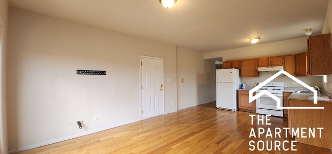 Building Photo - 2902 W Fillmore St