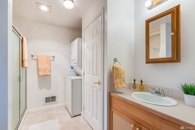 Foto del edificio - 10011 51st Ave S