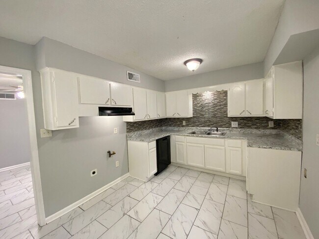 Foto del edificio - 8282 Fayette Cove