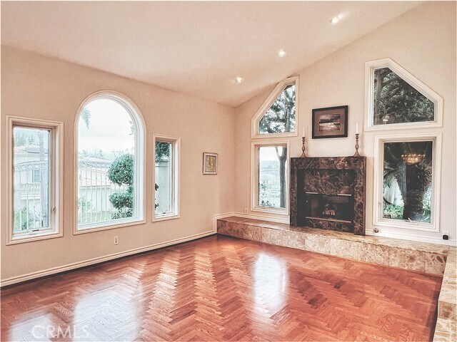 Foto del edificio - 289 S Owens Dr