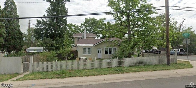 Building Photo - 1289 W Custer Pl