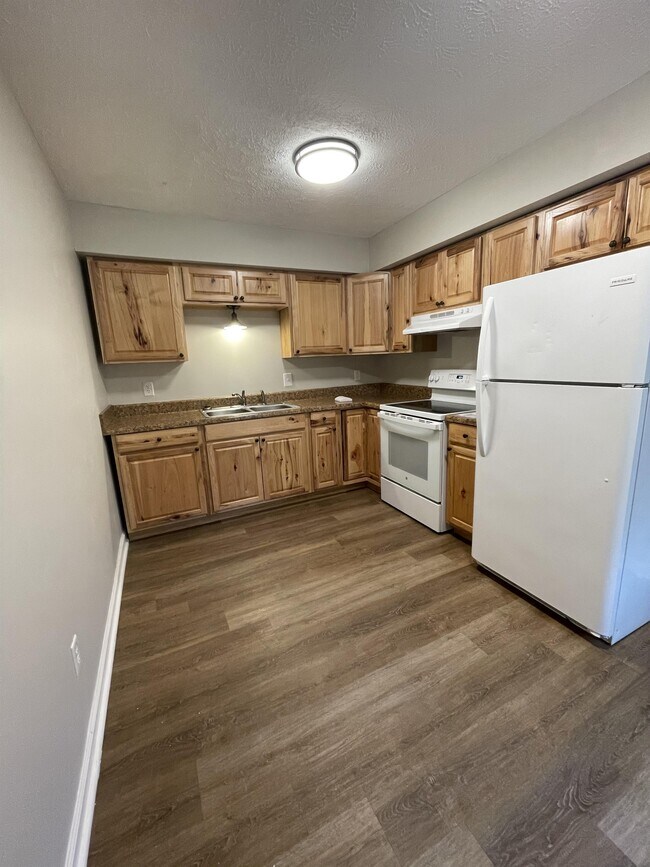 Foto del edificio - 133 E Vail Dr