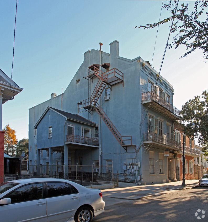 Primary Photo - 919 Esplanade Ave