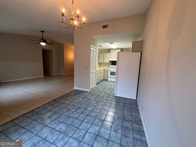 Foto del edificio - 805 Westgate Cir