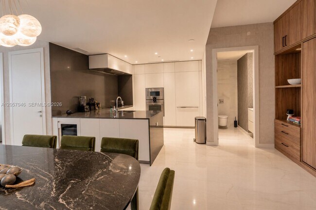 Foto del edificio - 300 Biscayne Blvd Way