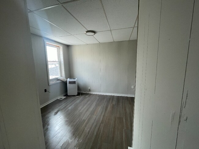 Foto del edificio - 3424 Decoursey Ave