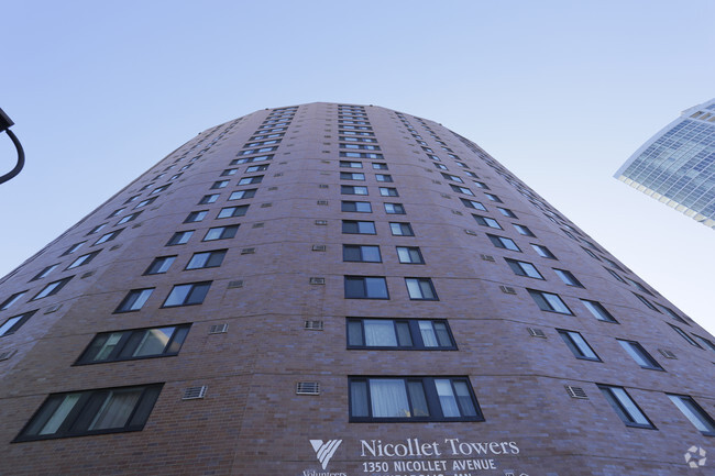 Foto del edificio - Nicollet Towers