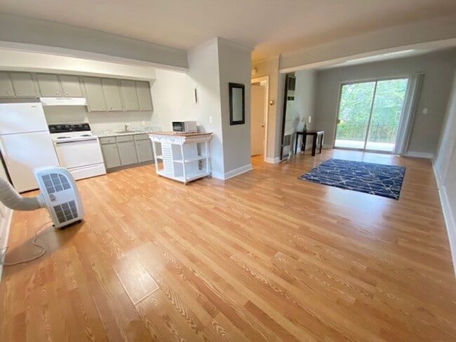 Photo - BH-fult1617-A Apartment