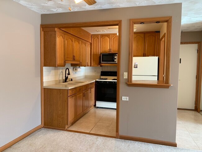 Foto del edificio - 16W535 79th St