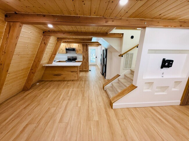 Foto del edificio - 3 bed 2 bath home for rent in South Lake Tahoe