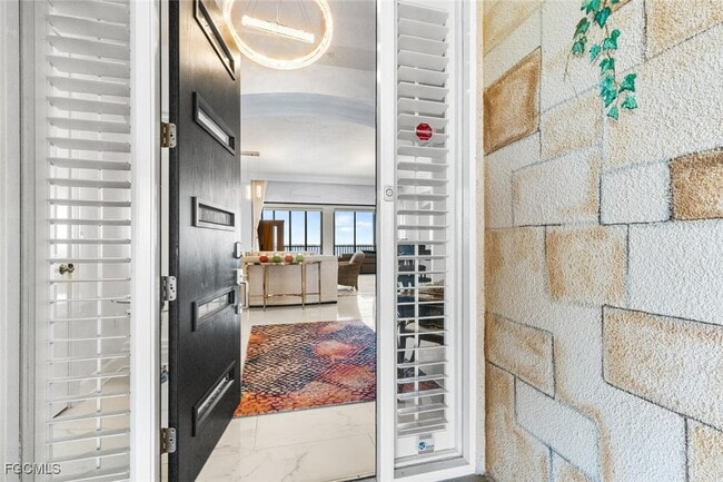 Foto del edificio - 11640 Court of Palms