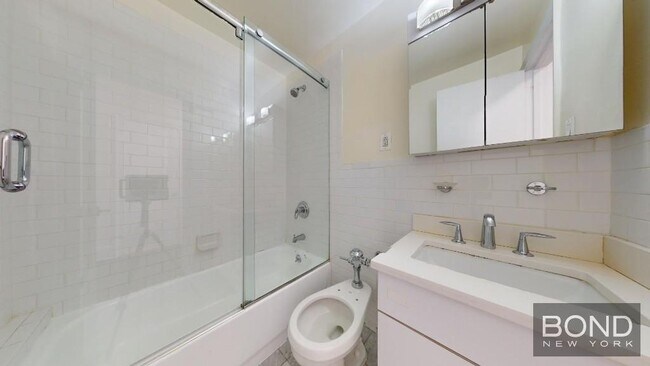 Foto del edificio - 160 W 73rd St