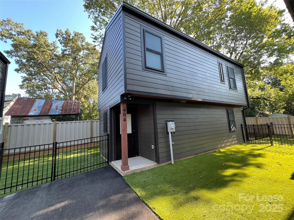 Foto principal - 404 N 4th St