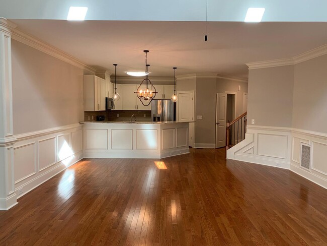 Foto del edificio - Luxury Townhome in Summerfield NC