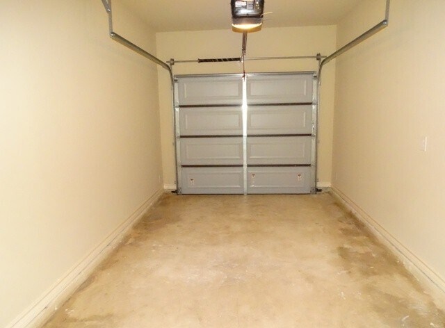 Building Photo - 6962 Lakeview Dr. #102, San Antonio, TX. 7...