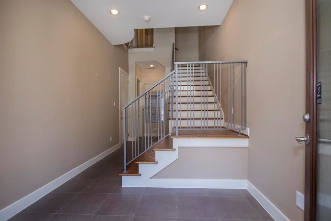 Foto del edificio - 5606 Blossom St