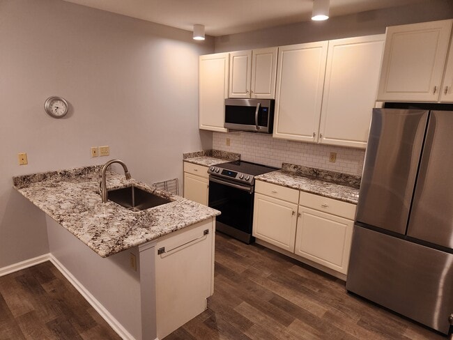 Foto del edificio - 184 Crescent Dr