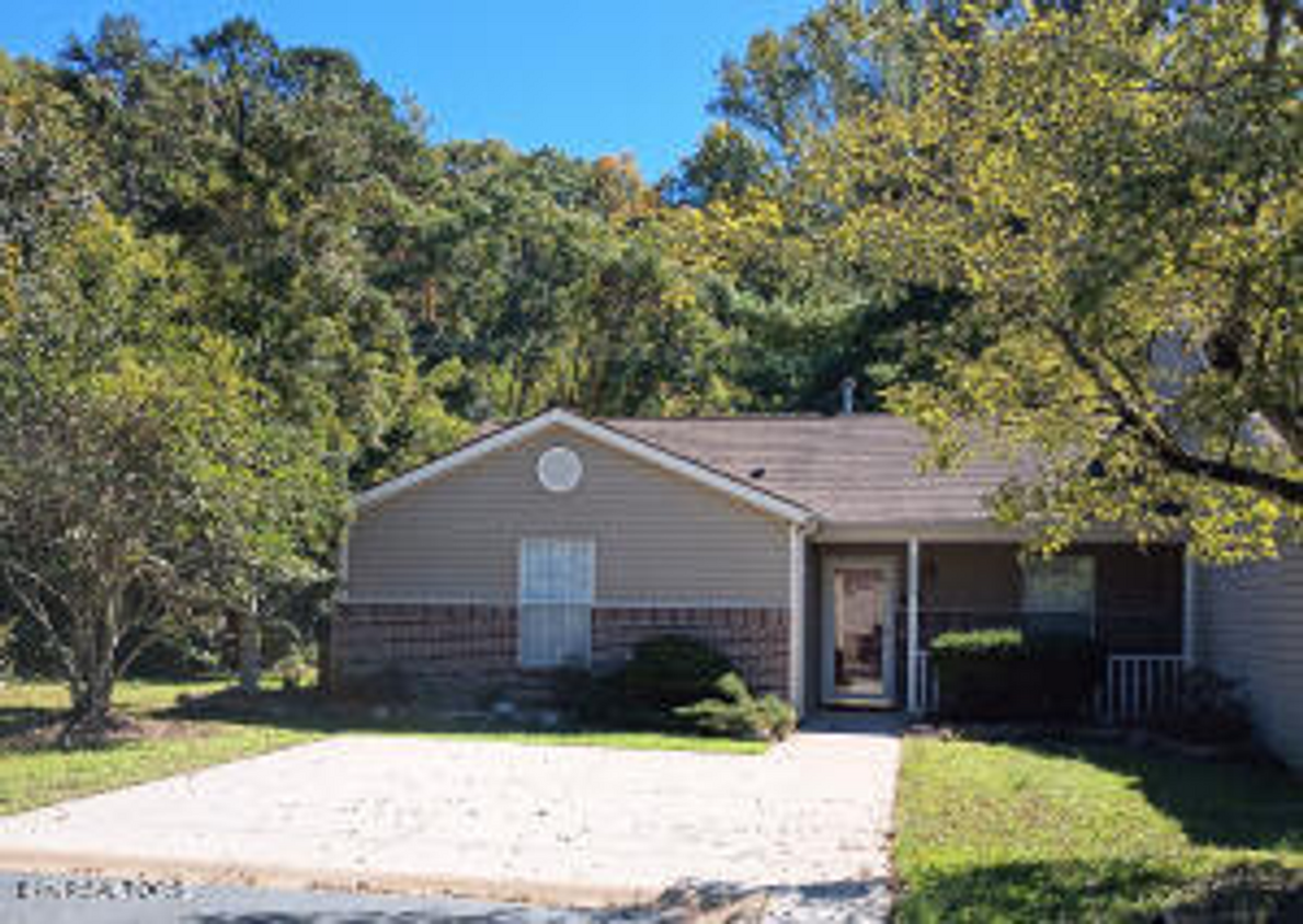 Primary Photo - Knoxville 37931 - 2 bed 2 bath - contact J...