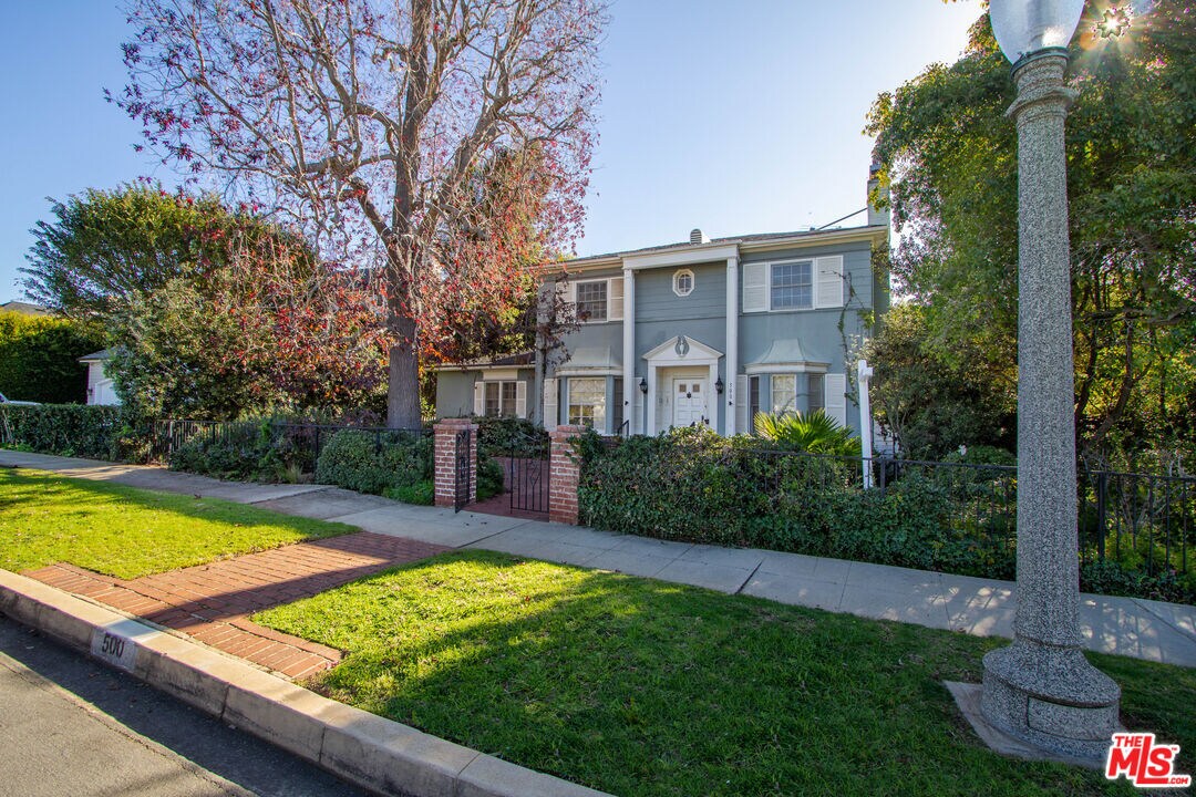 Primary Photo - 500 Ocampo Dr