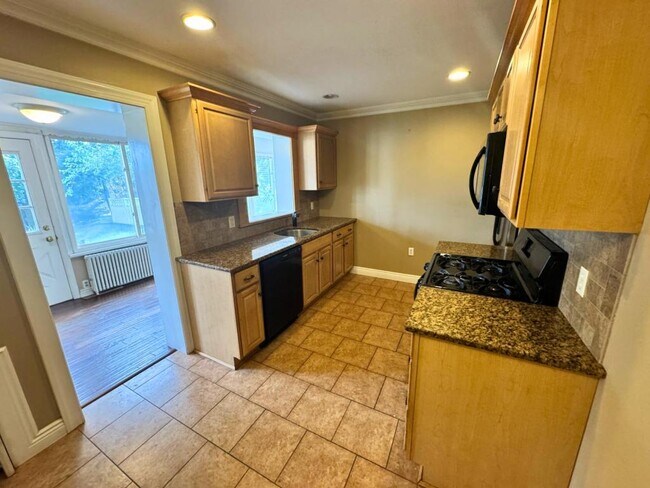 Foto del edificio - 11-02 Charles St