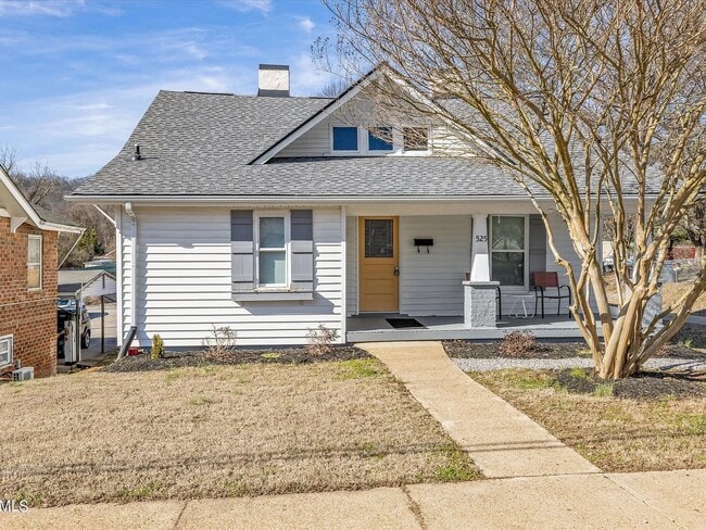 Building Photo - 525 E Morelia Ave