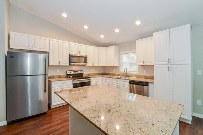 Building Photo - 14380 SW 28th Ave