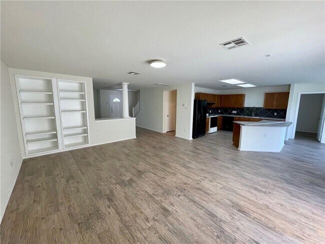 Building Photo - 11112 Chatam Berry Ln